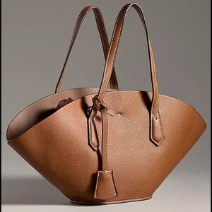 NWT Melie Bianco Fan Tote